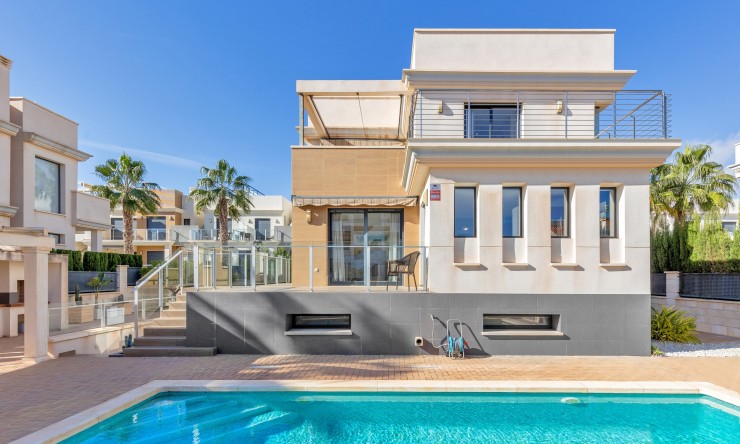 Villa - Herverkoop - Orihuela Costa - La Zenia