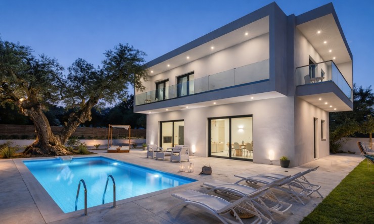 Villa - Nueva construcción  - Estepona - Estepona