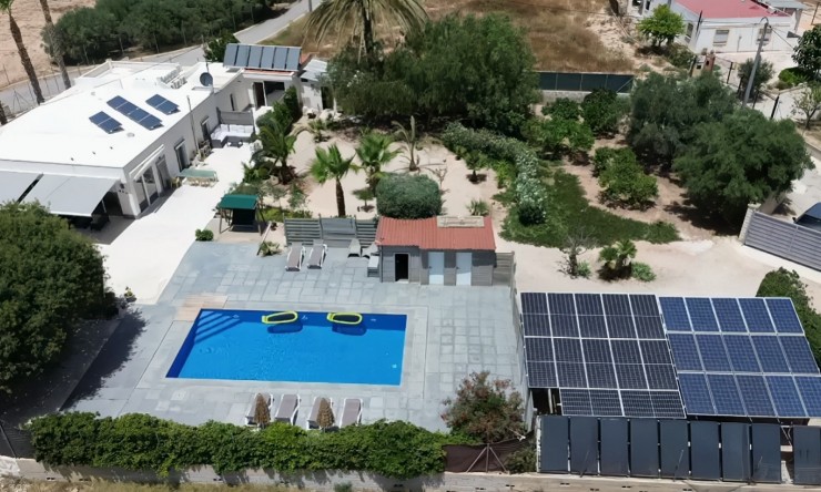 Villa - Resale - Crevillente - Crevillente