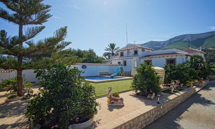 Villa - Resale - Denia - La Pedrera
