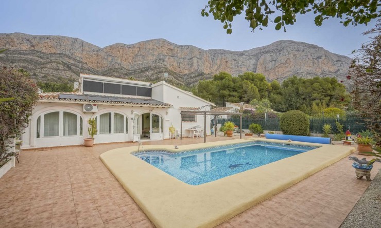 Villa - Resale - Jávea - Ermita