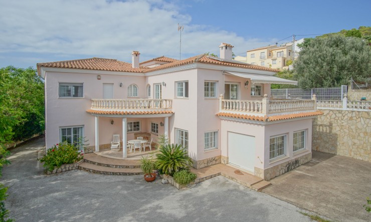 Villa - Resale - Orba - Aspre