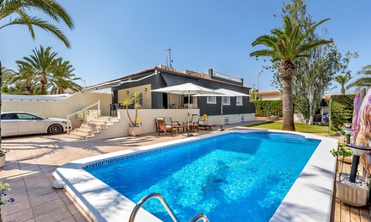 Villa - Revente - Orihuela Costa - Punta Prima