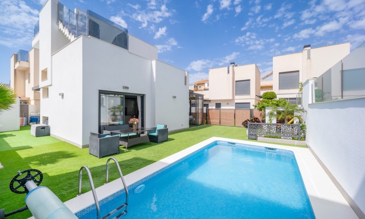 Villa - Revente - Torrevieja - Torrevieja