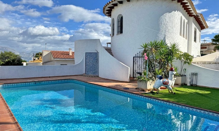 Villa - Wiederverkauf - Albir - Albir
