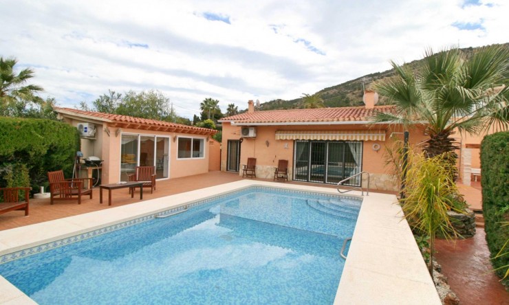 Villa - Wiederverkauf - Albir - Albir