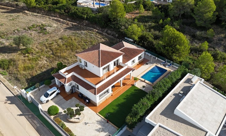 Villa - Wiederverkauf - Calpe - Carrio
