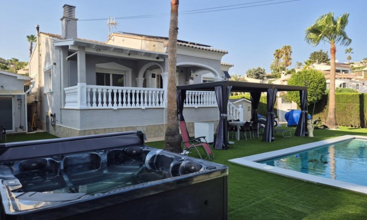 Villa - Wiederverkauf - Calpe - Cometa