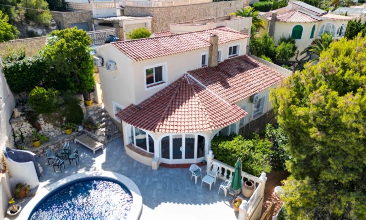 Villa - Wiederverkauf - Calpe - IL--77606