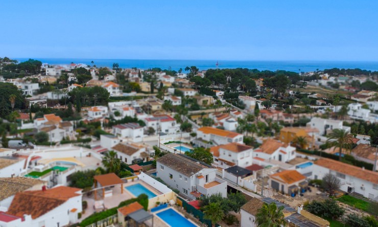 Villa - Wiederverkauf - Calpe - Urbanización Carrio