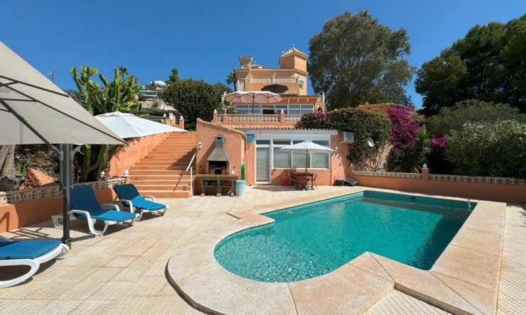Villa - Wiederverkauf - Campello - Campello