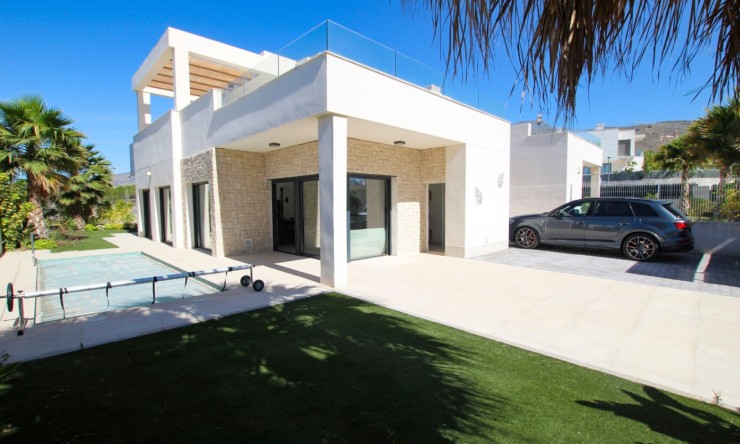 Villa - Wiederverkauf - Finestrat - IL--47198