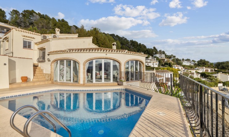 Villa - Wiederverkauf - Jávea / Xàbia - Partides comunes - Adsubia