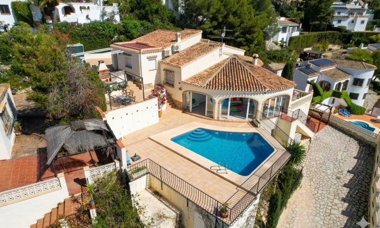 Villa - Wiederverkauf - Jávea / Xàbia - Partides comunes - Adsubia