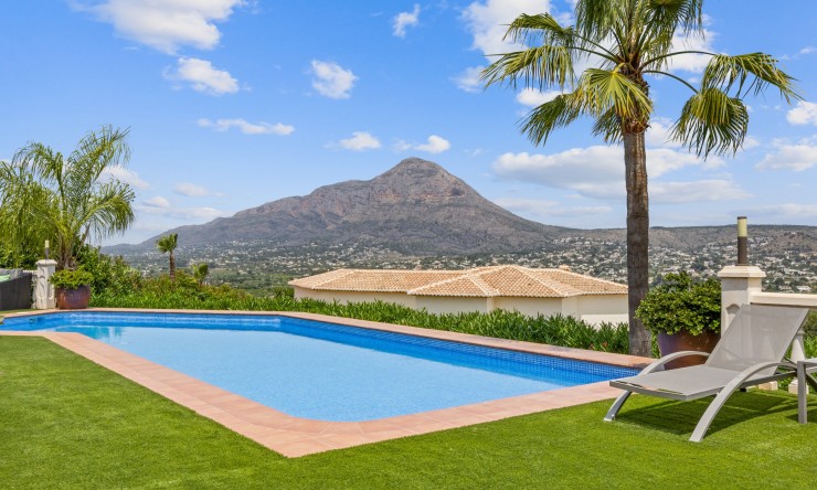 Villa - Wiederverkauf - Jávea / Xàbia - Partides comunes - Adsubia