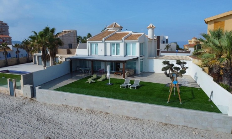 Villa - Wiederverkauf - La Manga del Mar Menor - La Manga del Mar Menor