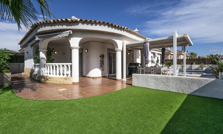Villa - Wiederverkauf - Lo Santiago, - Lo Santiago,