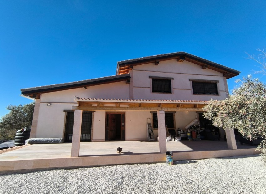 Wiederverkauf - Finca -
La Zarza