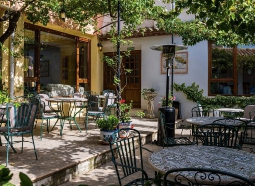 Wiederverkauf - Hotel -
Alcoy