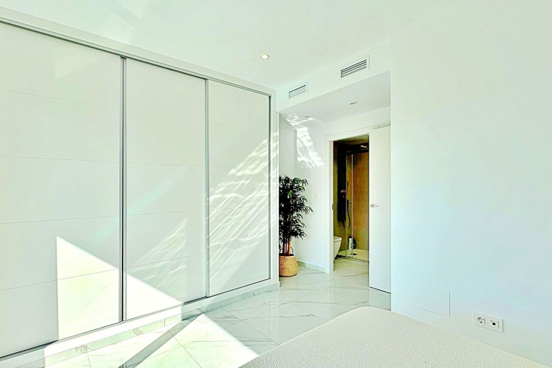 Wiederverkauf -  -
Los Balcones