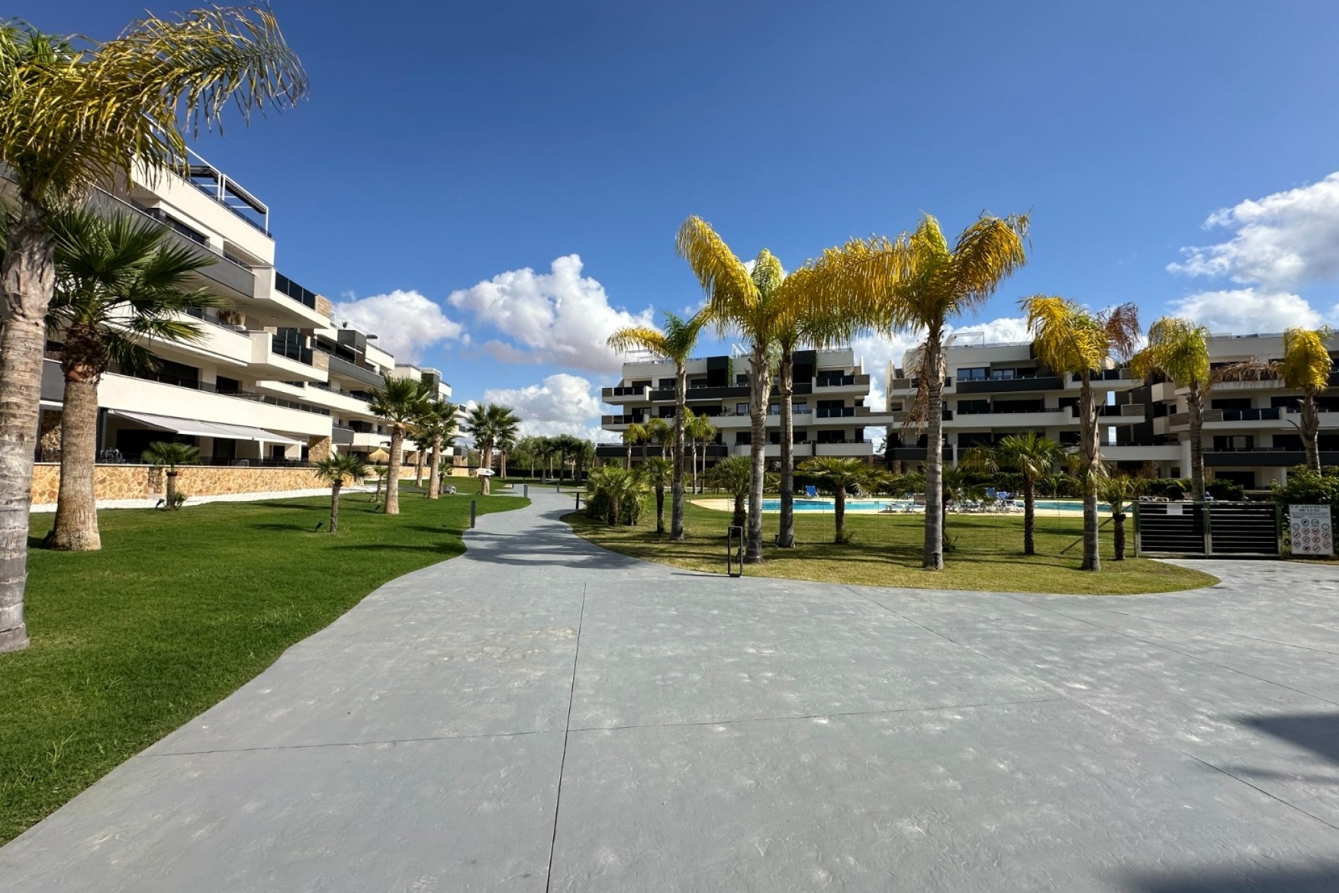 Wiederverkauf - Penthouse -
PLAYA FLAMENCA