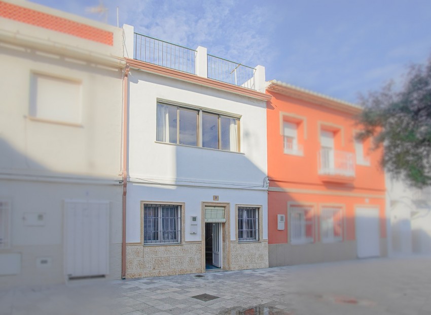 Wiederverkauf - Stadthaus -
Denia