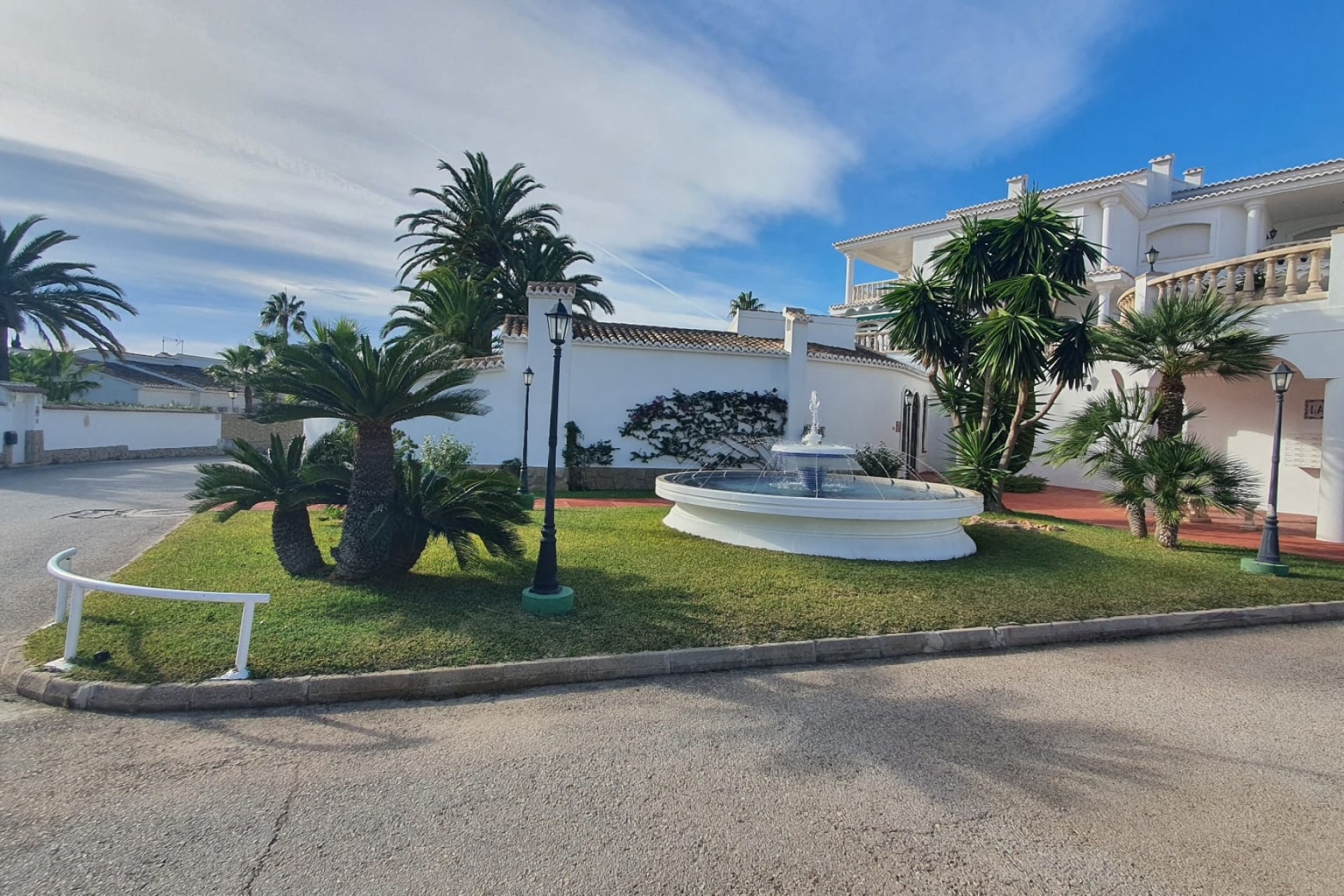 Wiederverkauf - Stadthaus -
Moraira - Benimeit - Tabaira