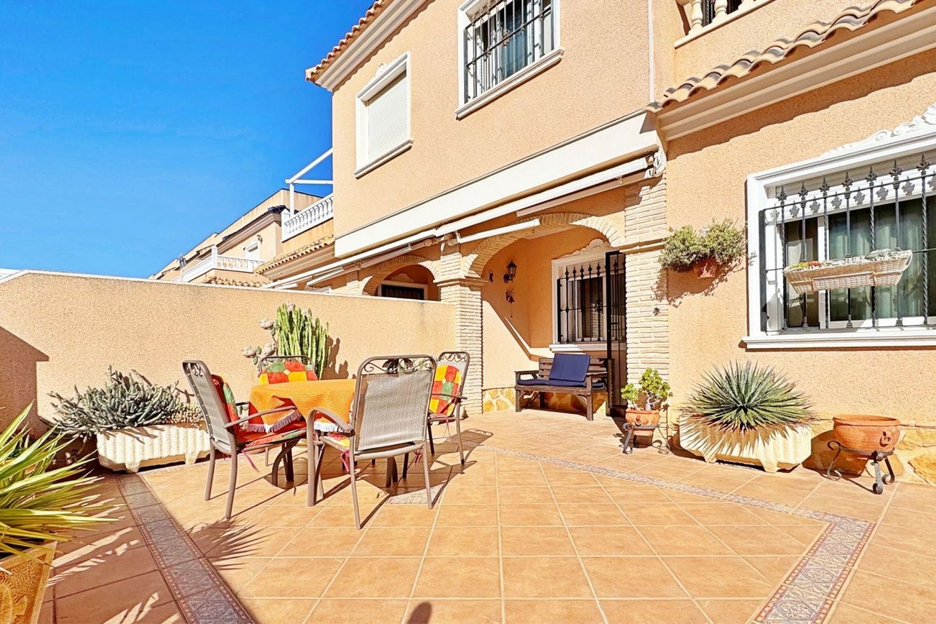 Wiederverkauf - Stadthaus -
Orihuela Costa - Villamartín