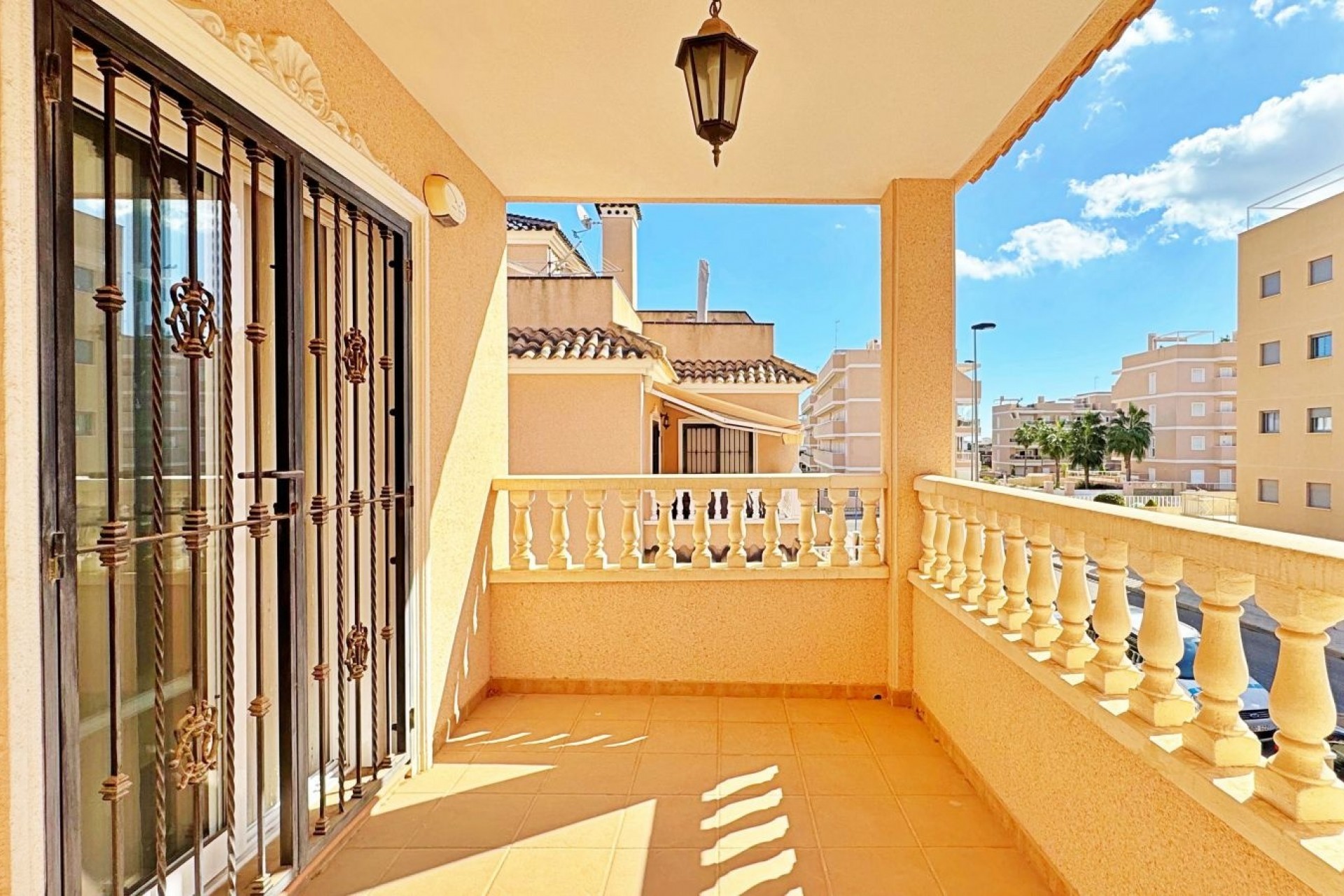 Wiederverkauf - Stadthaus -
Orihuela Costa - Villamartín