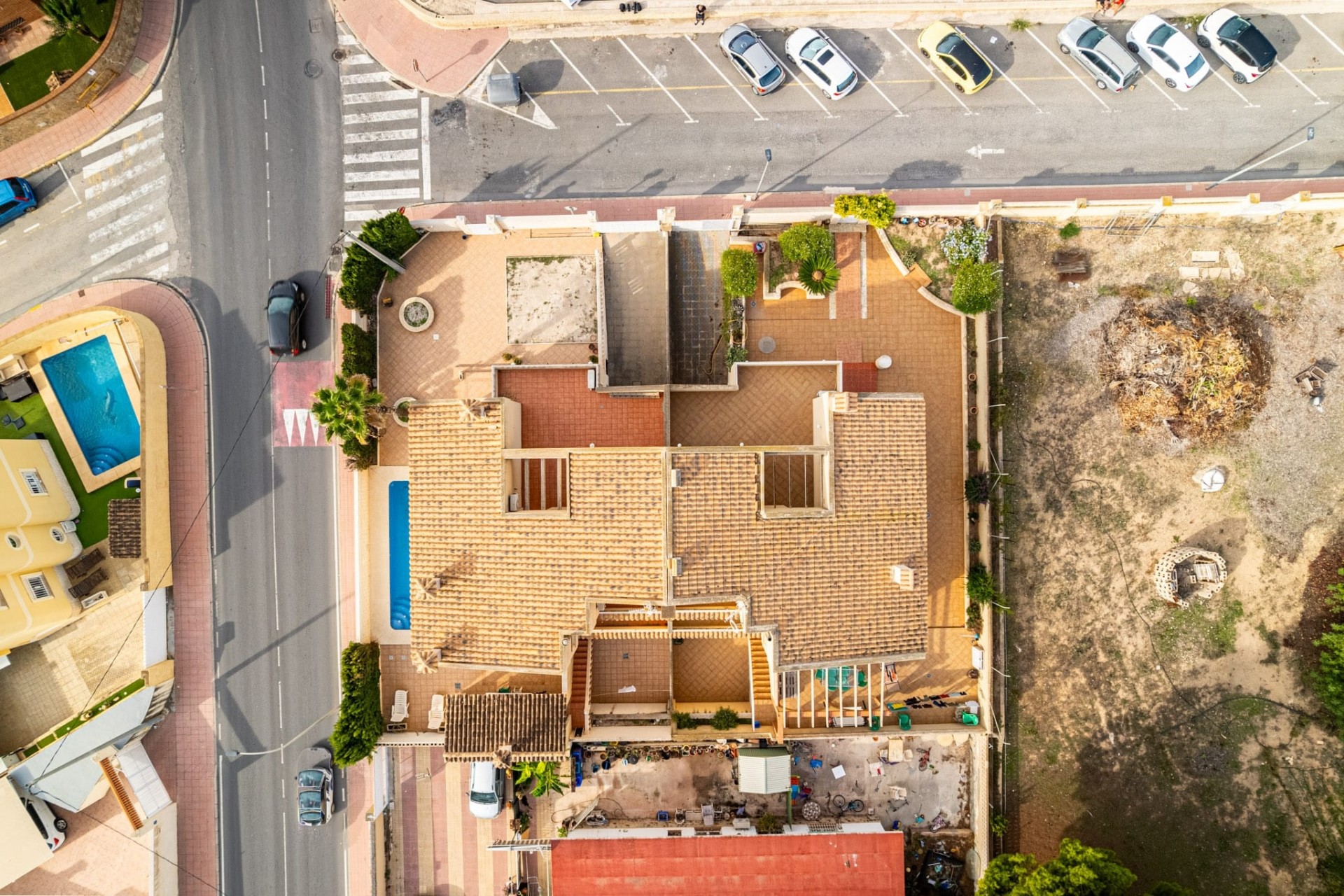 Wiederverkauf - Teilweise freistehend -
L'Alfàs del Pi - Pueblo - Urbanizaciones