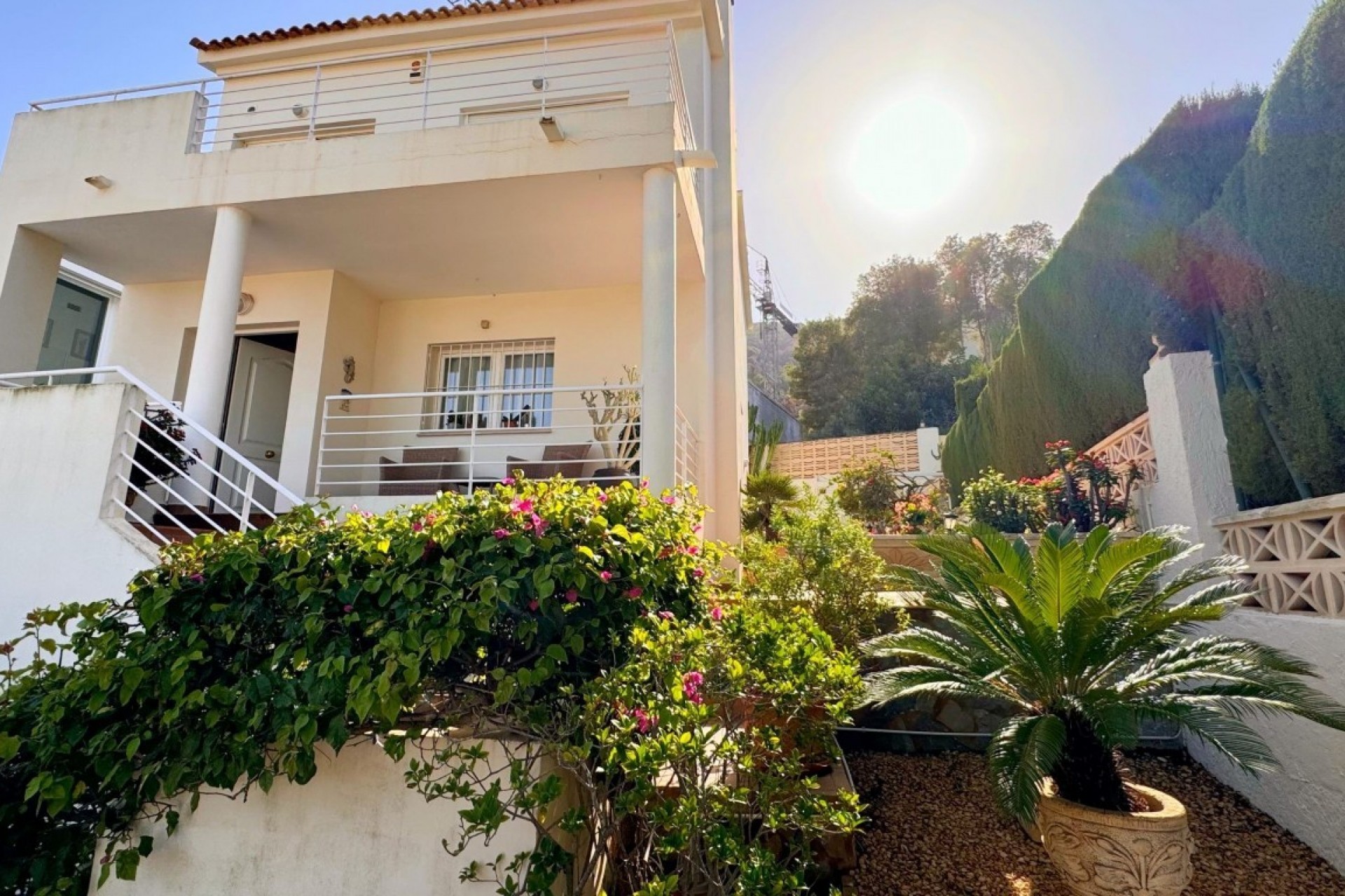 Wiederverkauf - Villa -
Albir