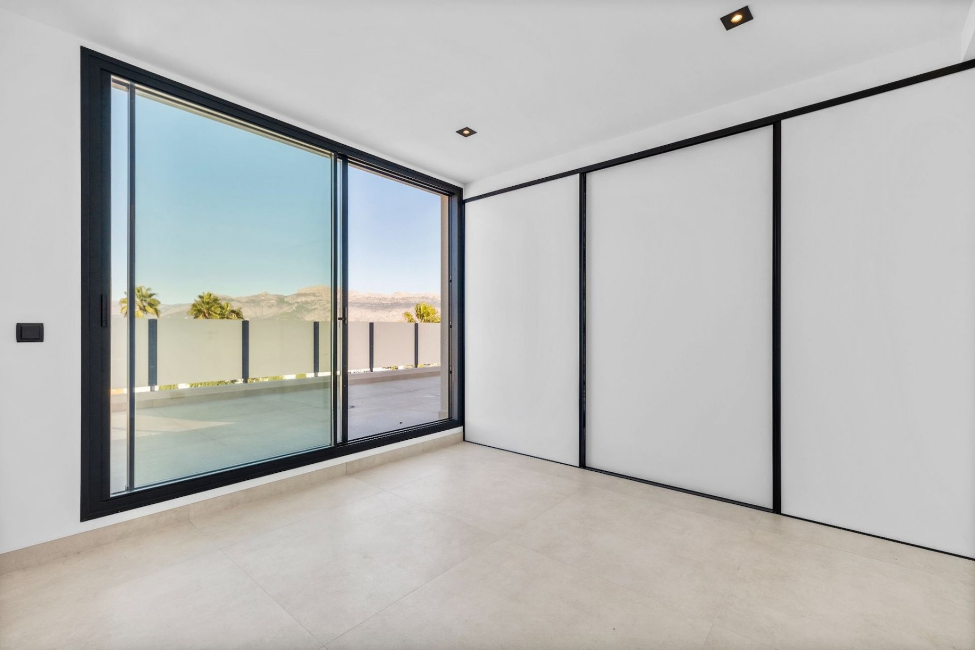 Wiederverkauf - Villa -
Albir