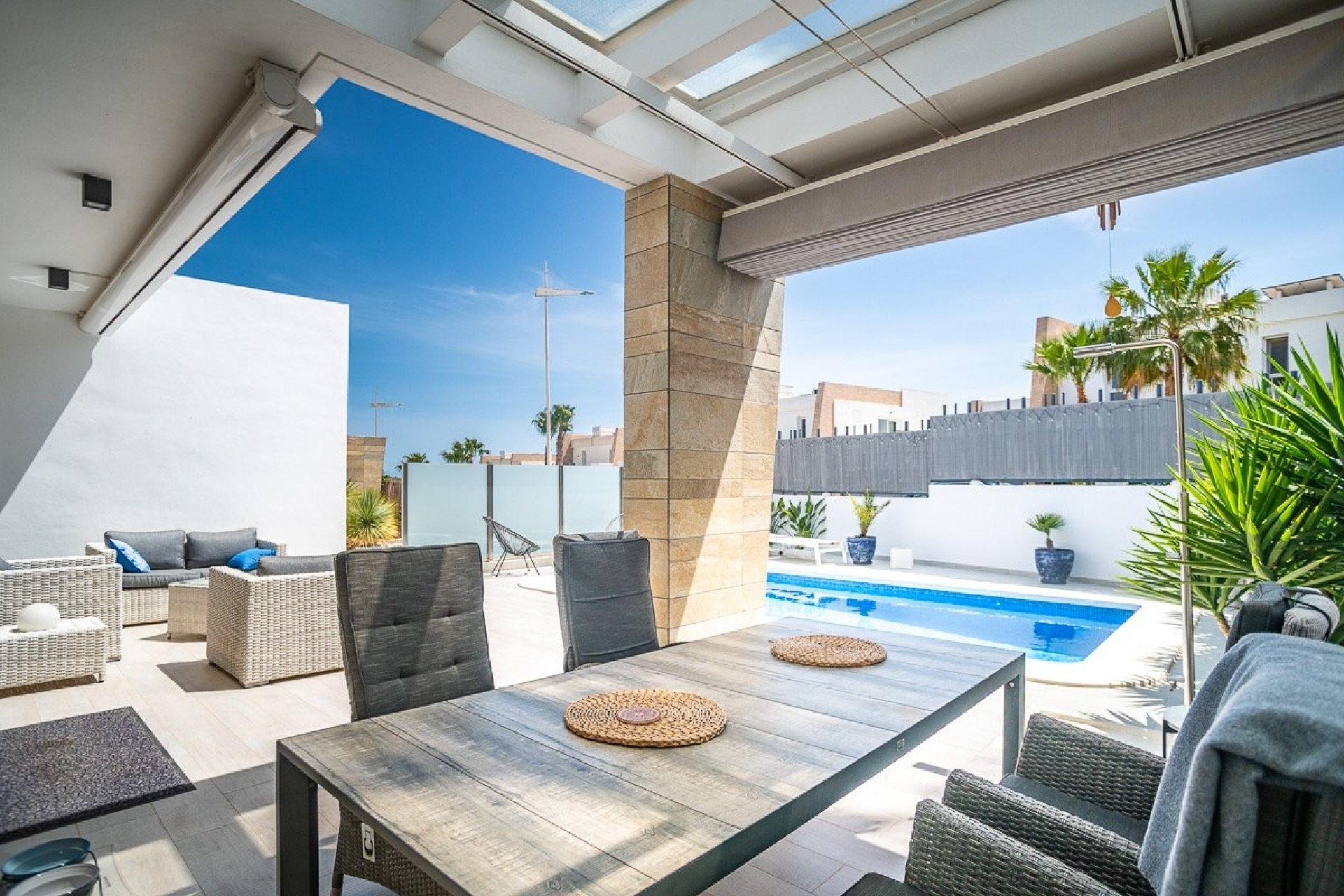 Wiederverkauf - Villa -
ALGORFA - La Finca Golf