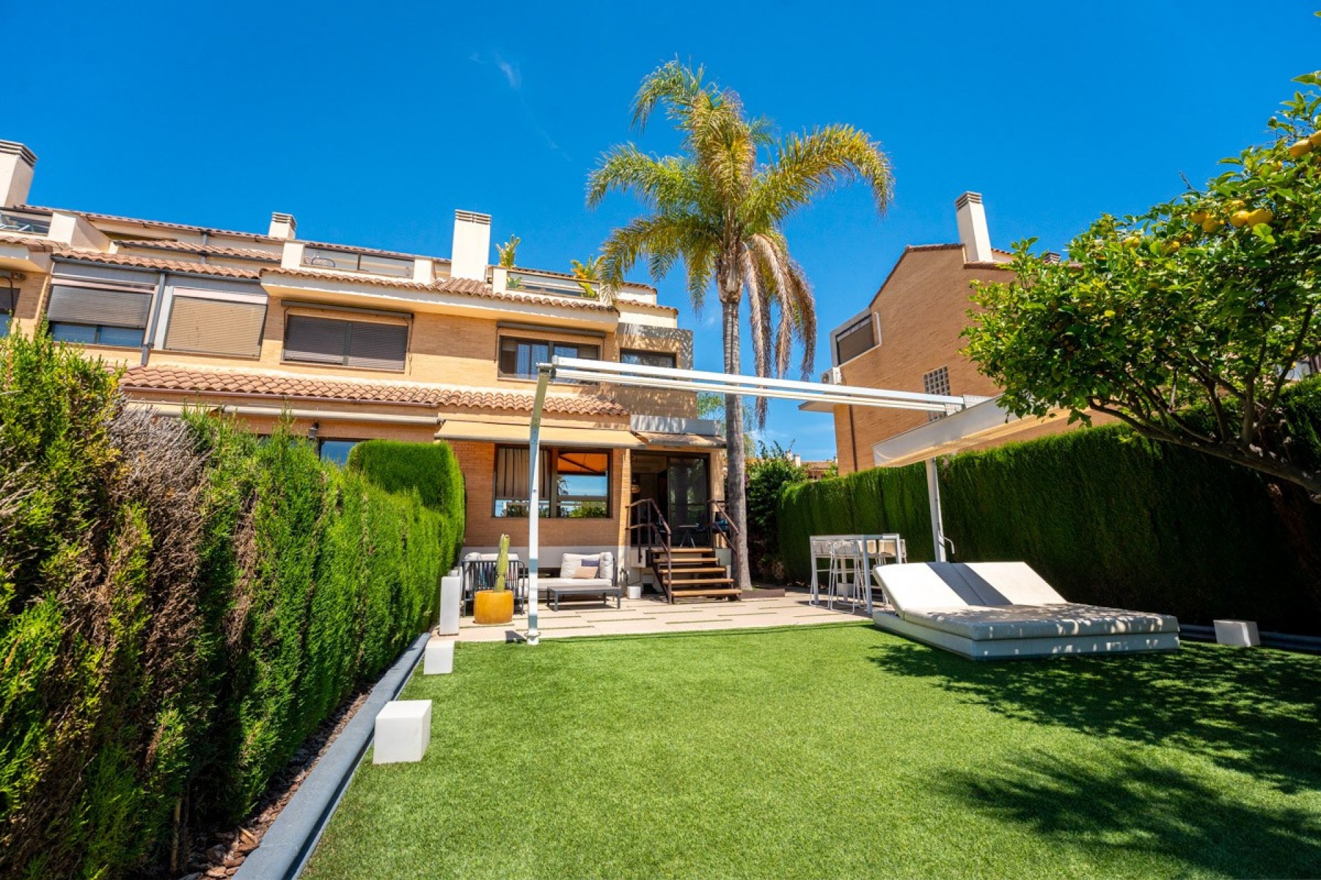 Wiederverkauf - Villa -
Alicante - Alicante Golf