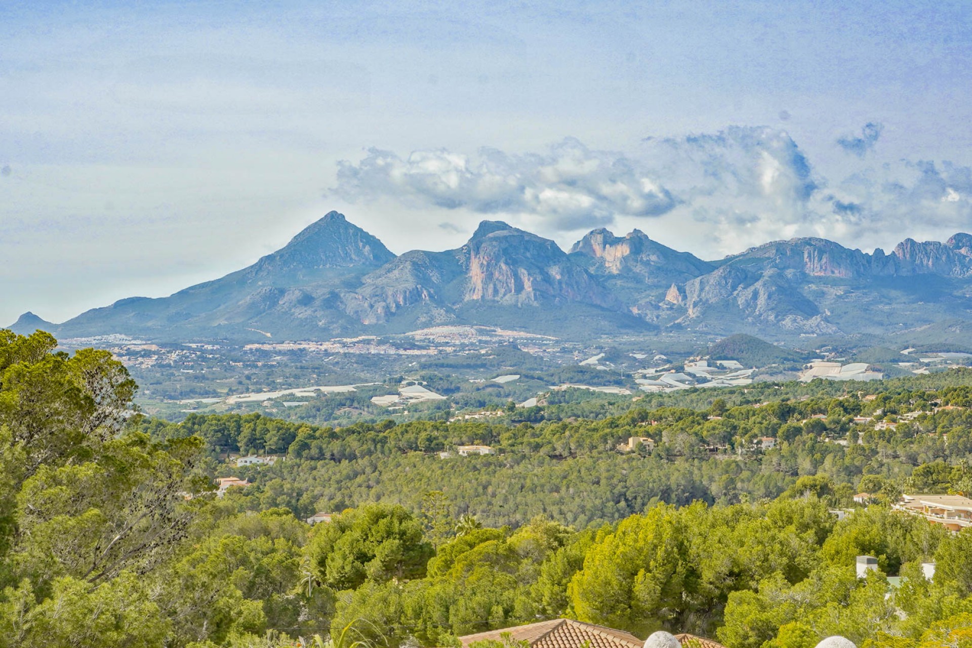 Wiederverkauf - Villa -
Altea - Alhama Springs