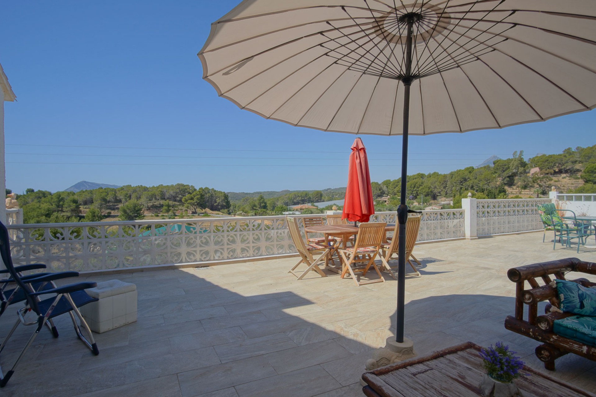 Wiederverkauf - Villa -
Altea - Alhama Springs