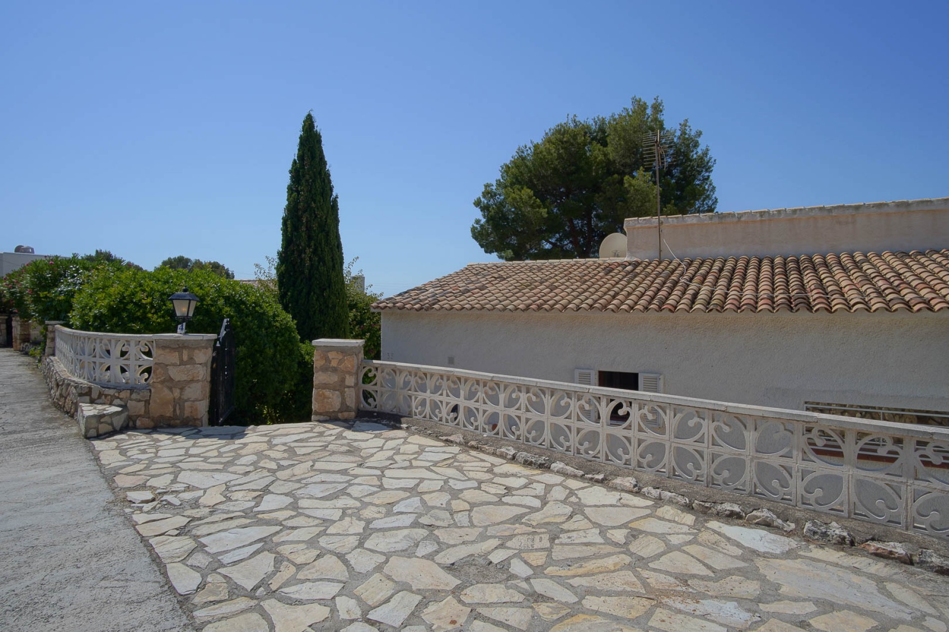 Wiederverkauf - Villa -
Altea - Alhama Springs