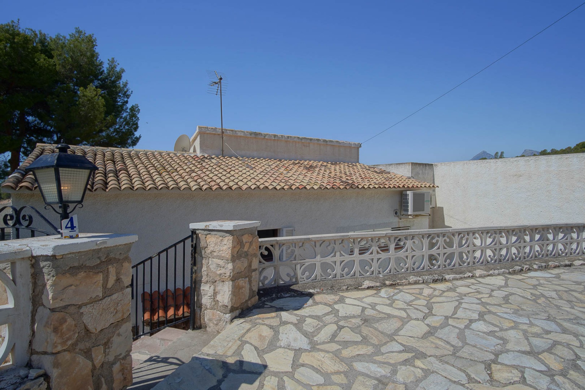 Wiederverkauf - Villa -
Altea - Alhama Springs
