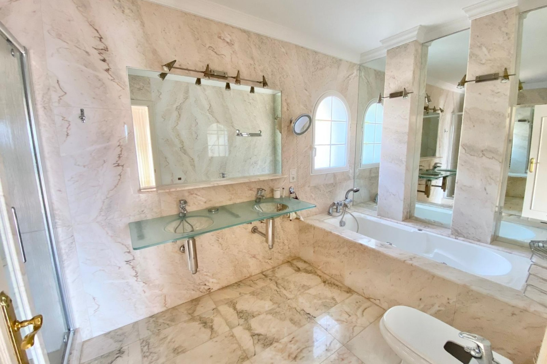 Wiederverkauf - Villa -
Altea - Altea La Vella