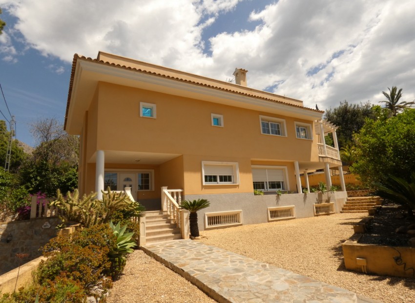 Wiederverkauf - Villa -
Altea