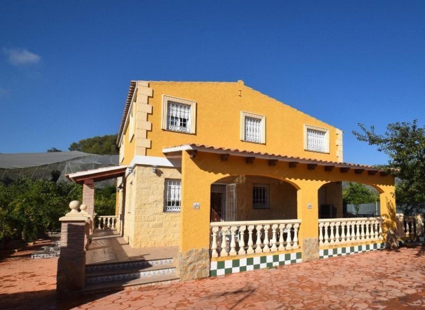 Wiederverkauf - Villa -
Callosa De Ensarrià