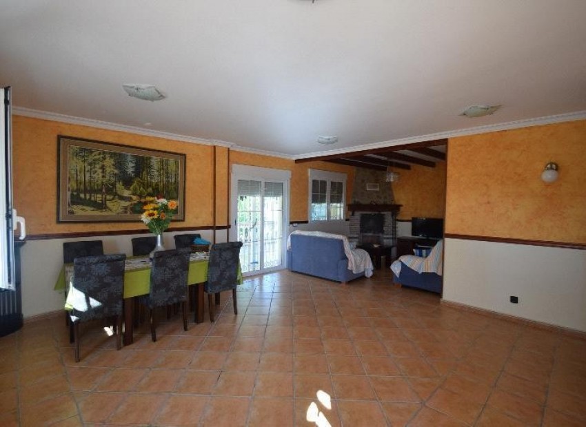 Wiederverkauf - Villa -
Callosa De Ensarrià