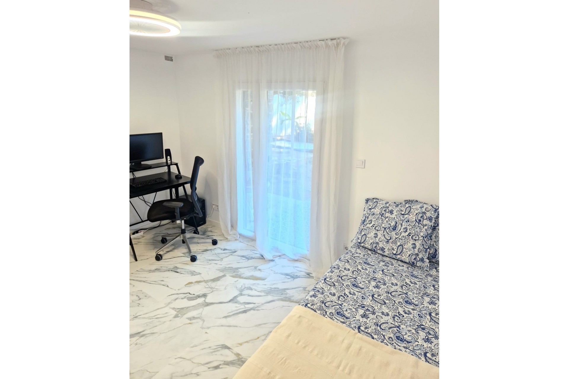 Wiederverkauf - Villa -
Calpe / Calp - Marisol Park - Ortembach - Los Almendros