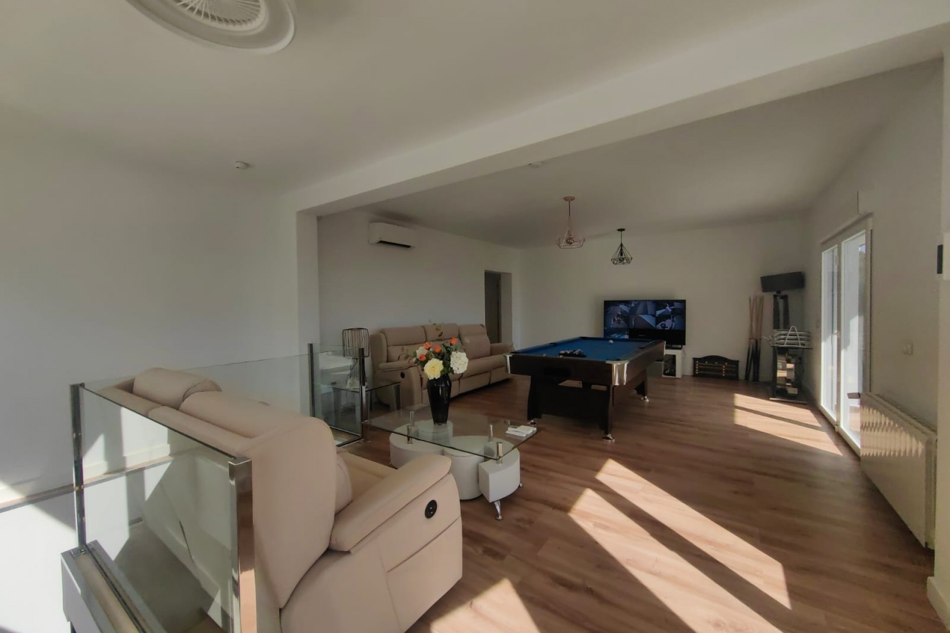 Wiederverkauf - Villa -
Calpe / Calp - Oltamar - Cucarres