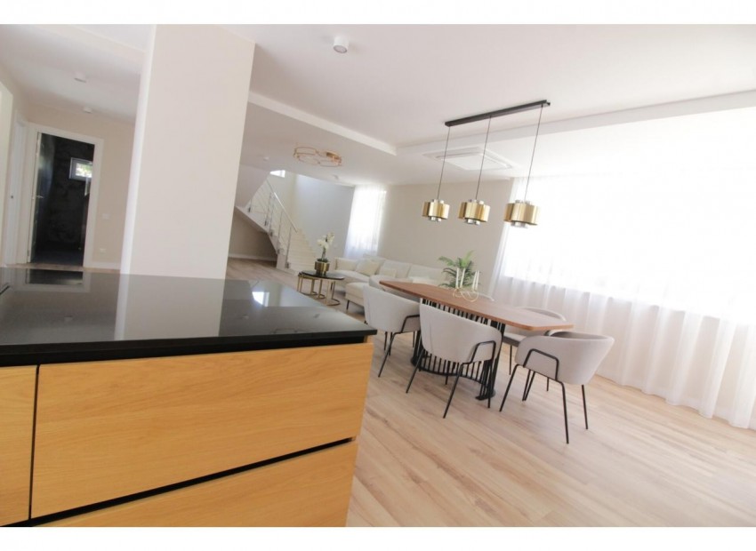 Wiederverkauf - Villa -
Calpe - Cometa III
