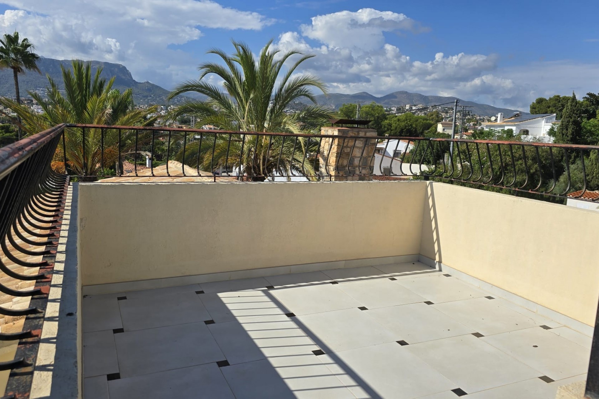 Wiederverkauf - Villa -
Calpe - Partida Calalga