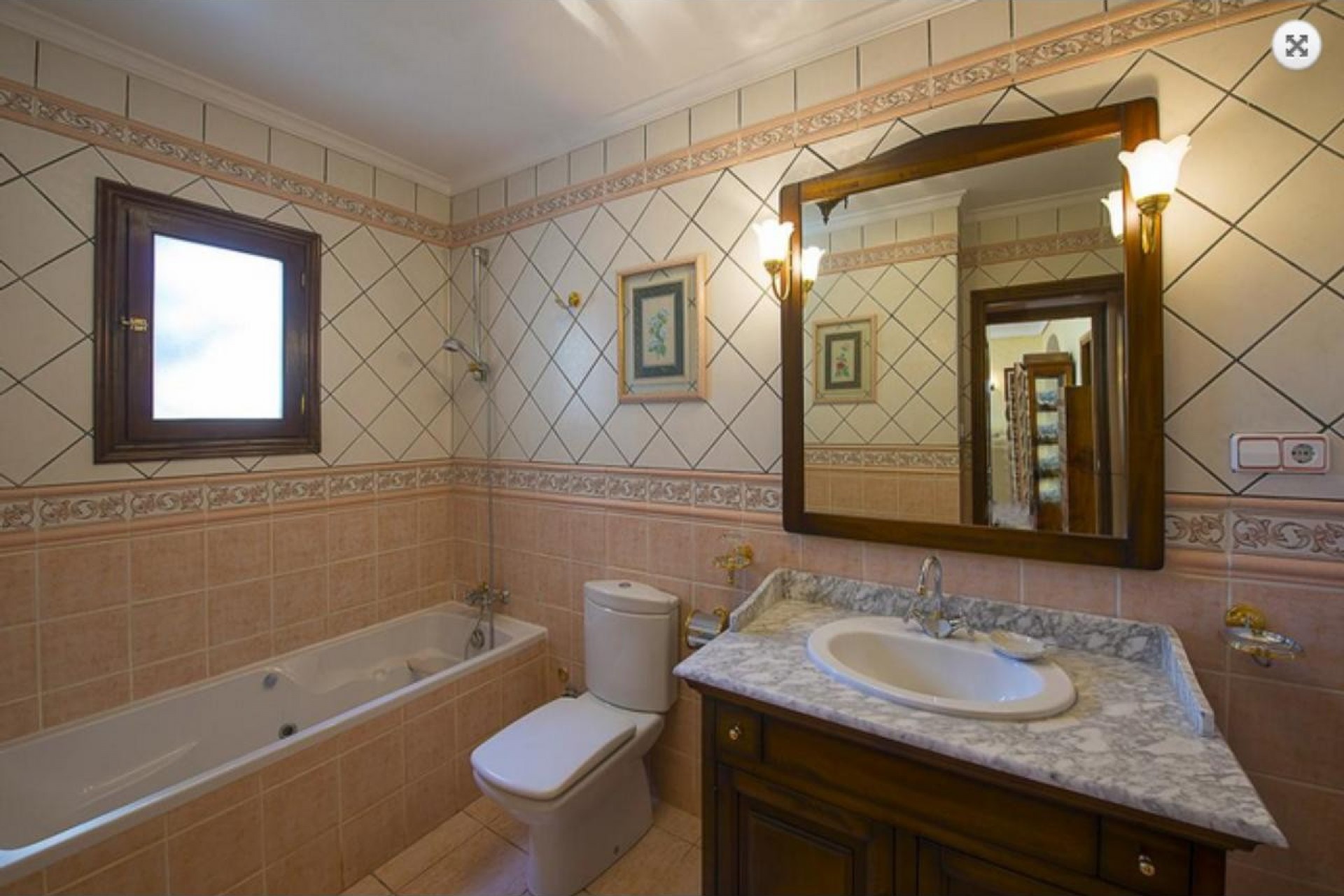 Wiederverkauf - Villa -
Calpe - Zona Levante - Playa Fossa