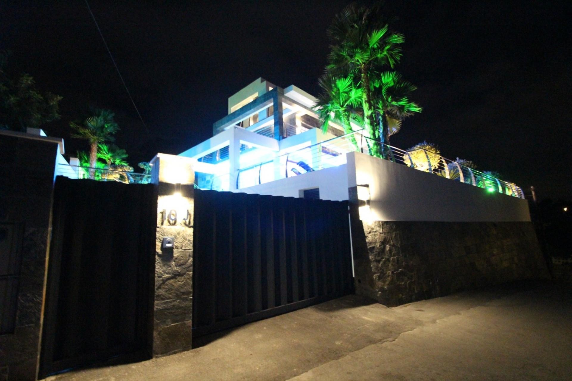 Wiederverkauf - Villa -
Calpe