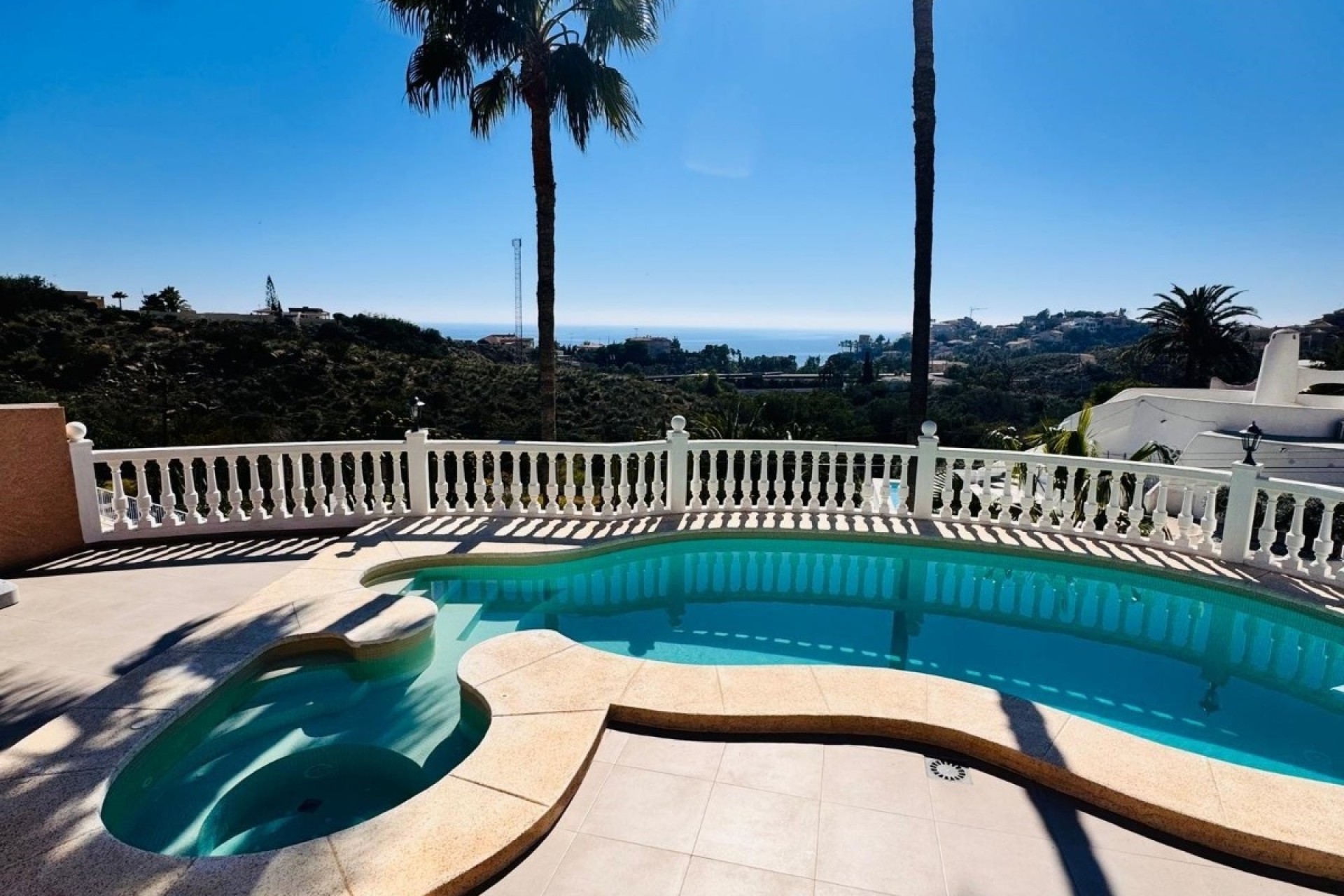 Wiederverkauf - Villa -
Campello