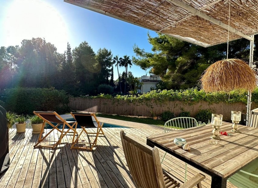Wiederverkauf - Villa -
COSTA DE LA CALMA - Calvià
